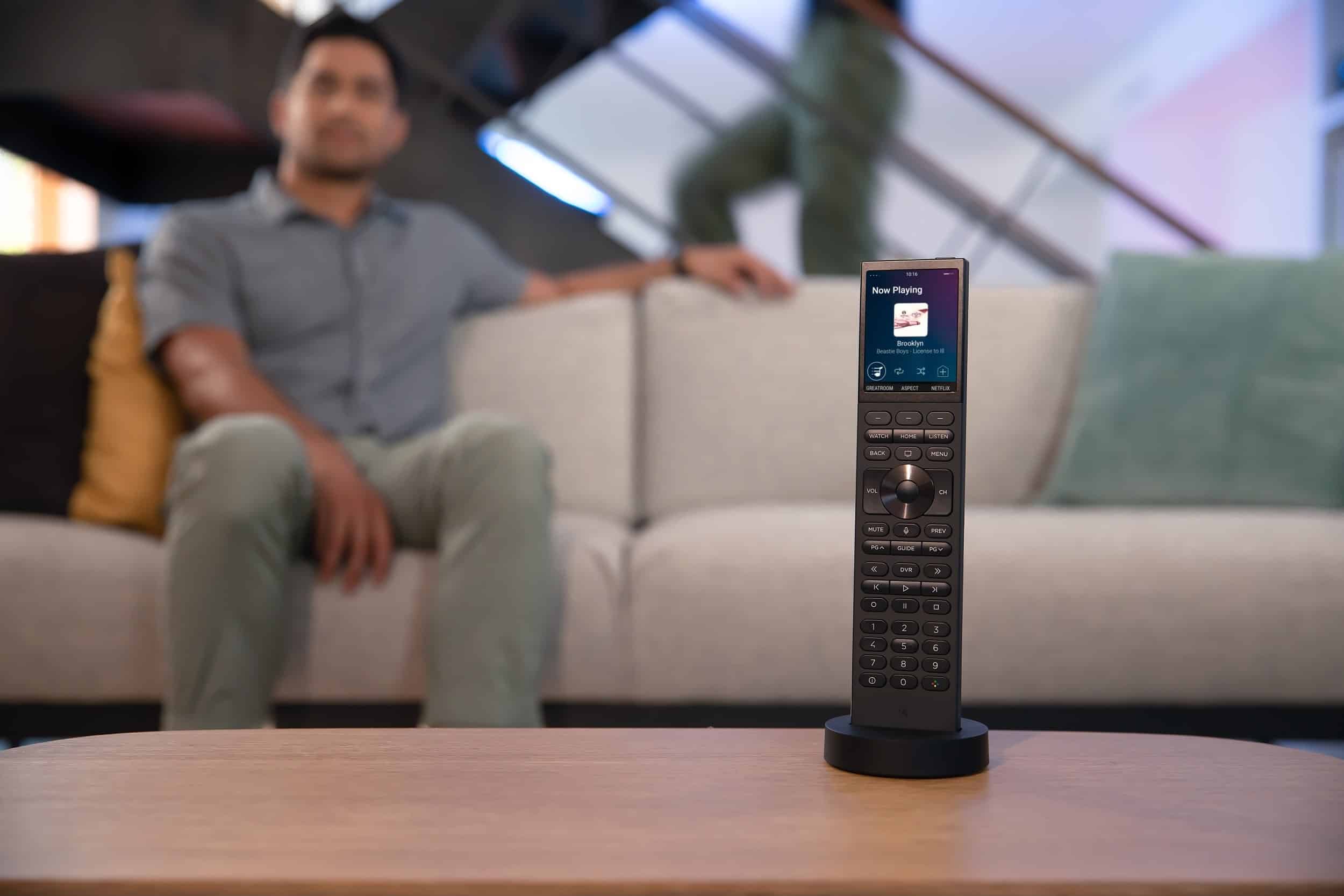 remote-controller-smart-min